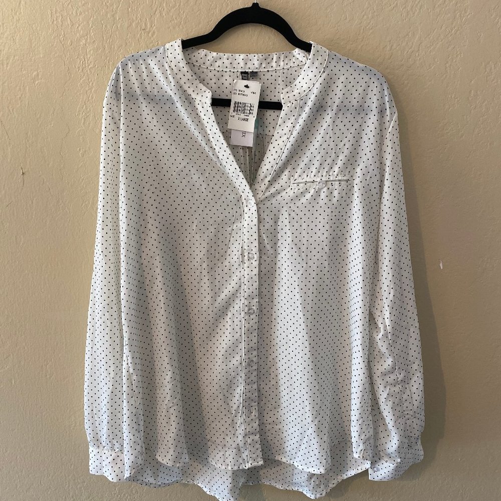 White and black polka dot blouse